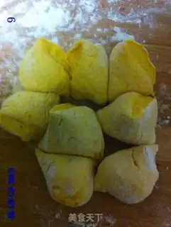 Make Pumpkin roll step 5