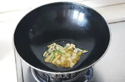 Make Sour soup needle, fat cow step 3