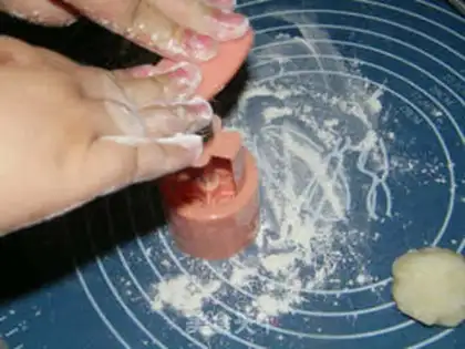 Make Ice mooncake step 16
