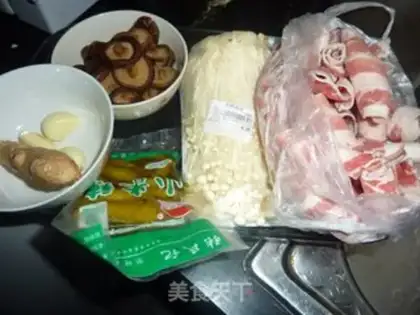 Make Sour soup, fat cow step 0