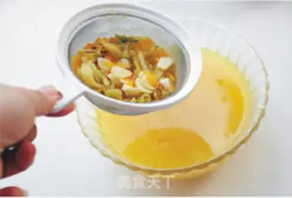 Make Sour soup needle, fat cow step 6