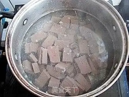 Make Pepper fried duck blood step 1