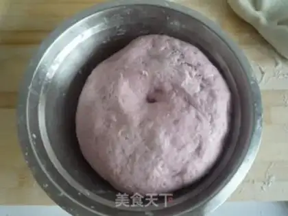 Make Potato-coloured buns step 2