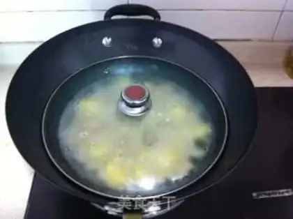 Make Tomato potato chicken wings step 6