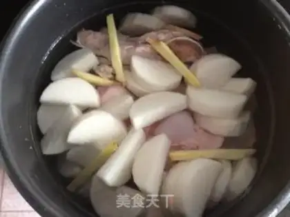 Make radish bone soup step 3