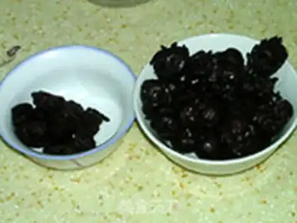 Make Black date cake step 4