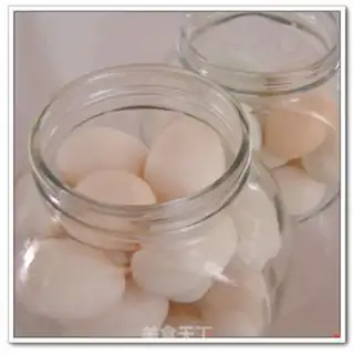 Make Five salted duck eggs step 6
