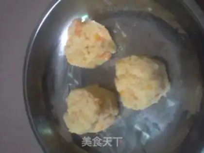 Make Mashed potatoes and carrots step 1