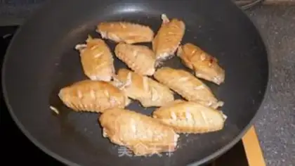 Make Coke chicken wings for almond mushrooms step 6