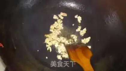 Make Shrimp potatoes step 1
