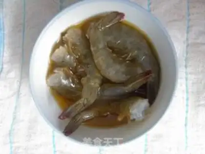 Make Garlic shrimp step 1