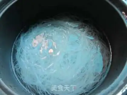 Make Fish head soup for water-purification fans step 1