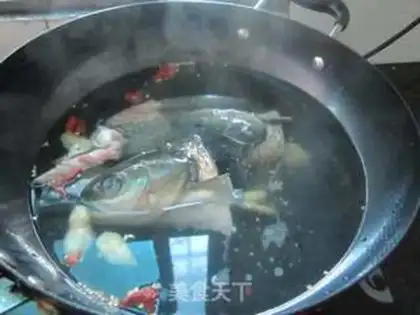 Make Fish head soup for water-purification fans step 4