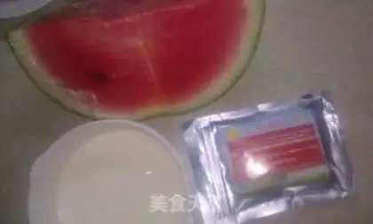 Make Double watermelon cream step 0