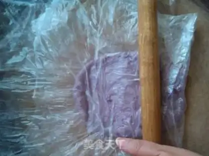 Make Spaghetti rolls step 3