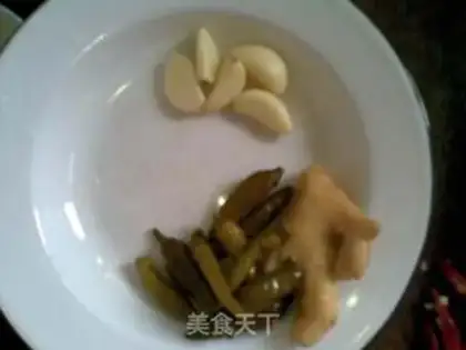 Make Porridge mushrooms, fried fish step 1