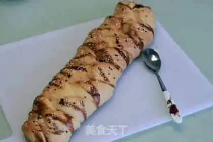 Make caterpillar bread step 5