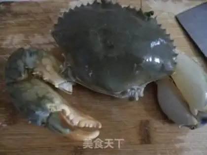Make Spicy crabs step 1