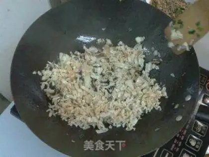 Make Scrambled mushroom fried rice step 5