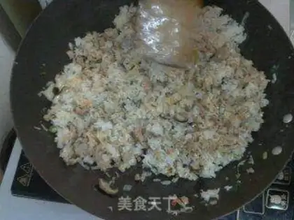 Make Scrambled mushroom fried rice step 6