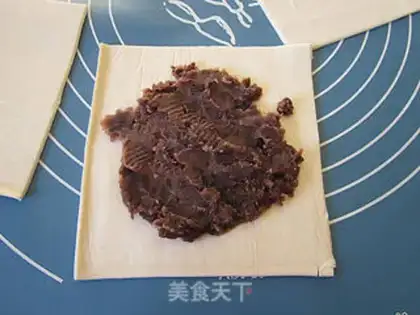 Make Soccer bean cake step 1