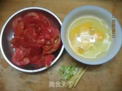 Make Tomato fried eggs step 0