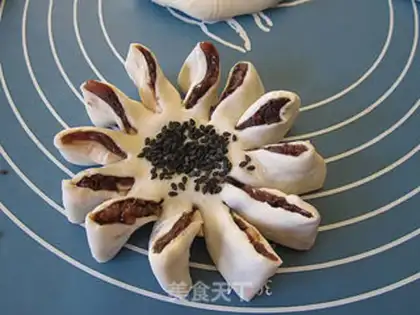 Make Soccer bean cake step 6