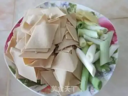 Make Chicken with bean skin step 2