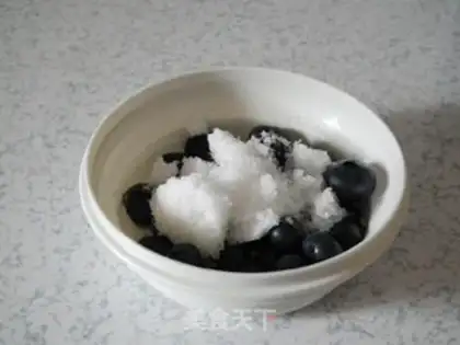 Make Blueberry fruit step 1