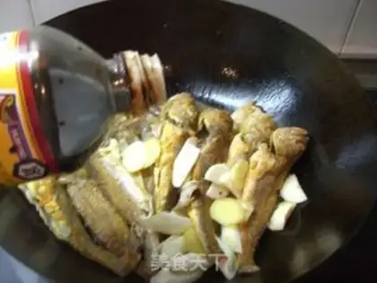 Make Dry-burned yellow fish step 10