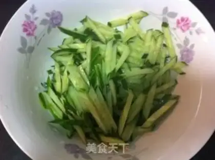 Make cucumber with a golden pin mushroom step 3