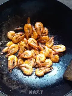 Make Tomato and shrimp step 4