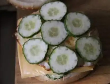 Make Breakfast burger step 5