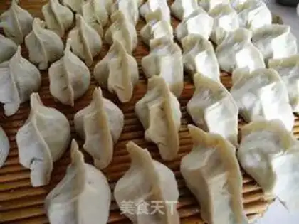 Make Cream and pork dumplings step 13