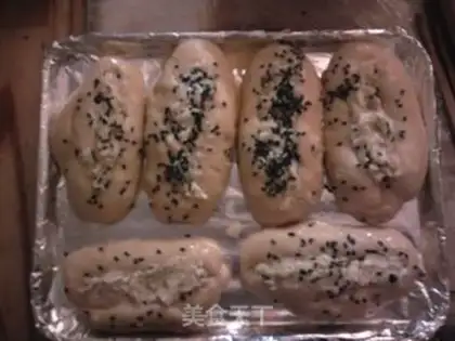 Make A garlic pack step 4