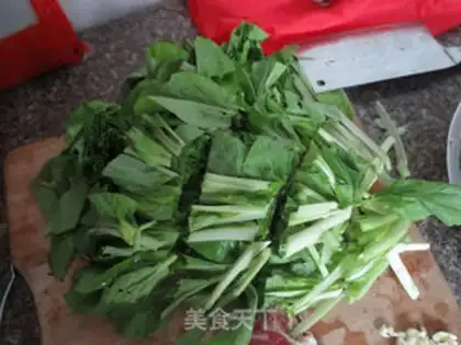 Make Garlic cabbage step 1