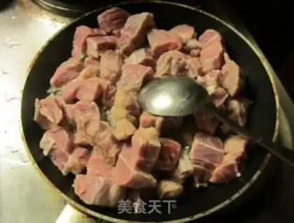 Make Tomato oxen step 1