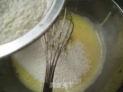 Make Pink heart cake step 3