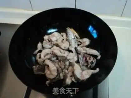 Make Black fish soup step 1
