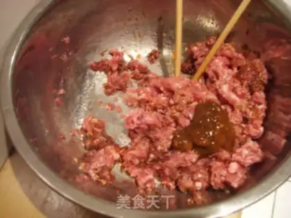 Make Fried beef pie step 1