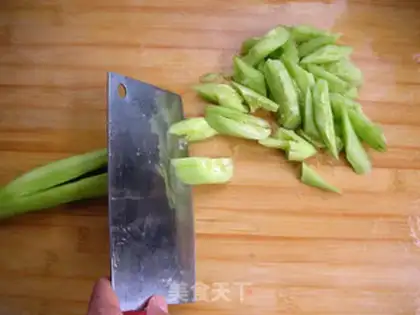 Make Precious cucumber step 1