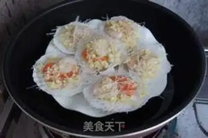 Make Garlic fan floss step 7
