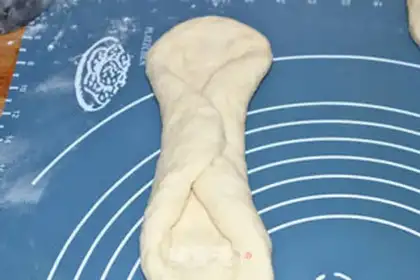 Make Chinese white toast step 9