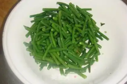 Make Garlic beans step 4