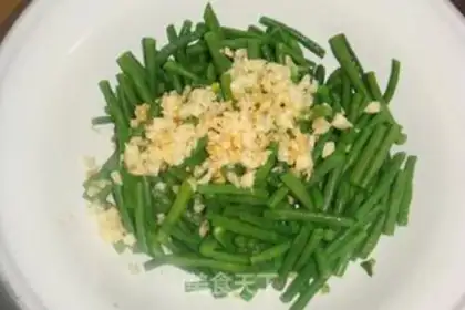 Make Garlic beans step 5