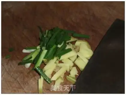 Make Spicy lobster step 1