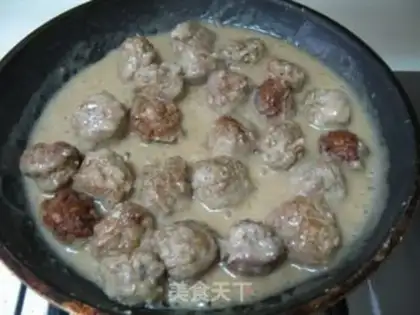 Make Swedish meatballs step 8
