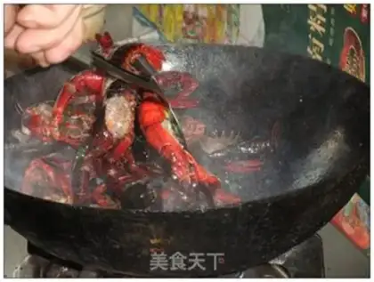 Make Spicy lobster step 3