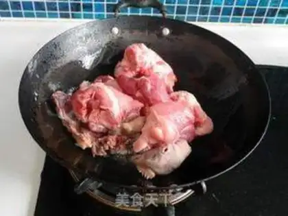 Make The chicken crumbs of the apricot step 4