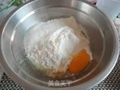 Make The salad sauce, the intestine bag step 1